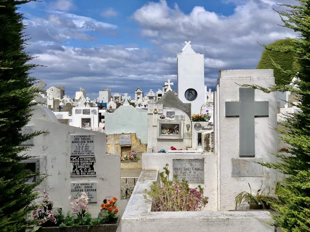 rouw, rauw, ruw: begraafplaats Punta Arenas, Chili